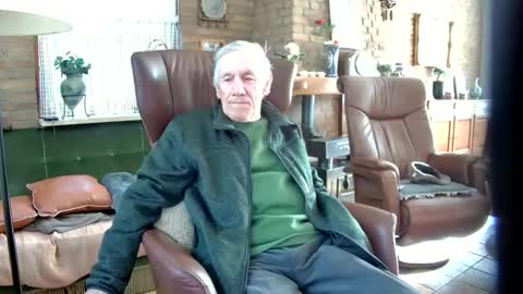 johan7 heet online show from December 8, 11:57 am