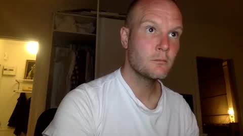 johannesjohnsson780 online show from April 24, 9:39 pm