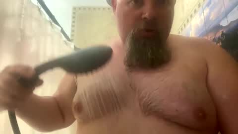 Snapshot of john40a chatting on January 9, 12:57 am John online show from January 9, 12:57 am