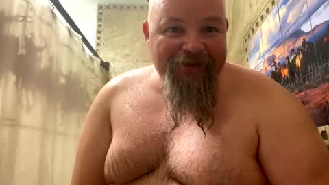 Snapshot of john40a chatting on January 10, 2:04 am John online show from January 10, 2:04 am