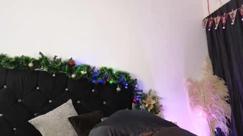 John  online show from November 19, 11:10 am