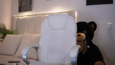 john online show from December 12, 11:03 pm