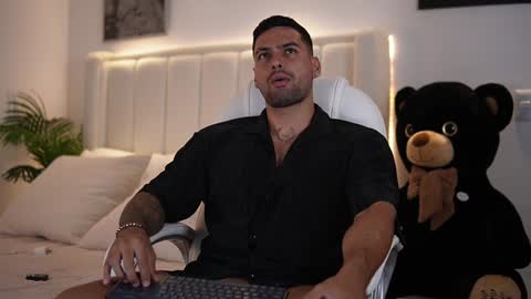 john online show from December 9, 10:48 pm