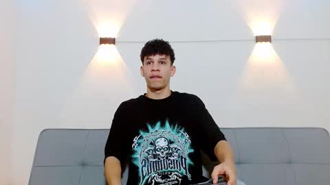 Snapshot of john_ssnow29 chatting on October 22, 12:31 pm john_ssnow29 online show from October 22, 12:31 pm