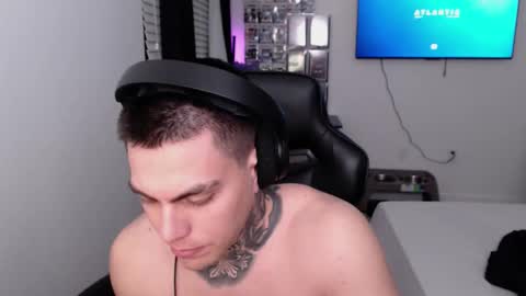 JAXX online show from February 27, 2:02 am