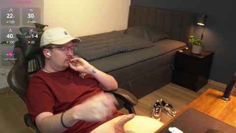 Snapshot of johndor22 chatting on February 9, 6:58 pm Jones online show from February 9, 6:58 pm