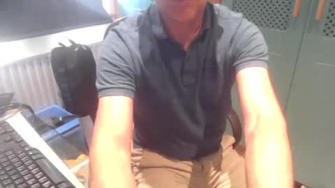 johndrake7 online show from June 29, 1:44 pm