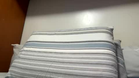 Snapshot of johnjow10 chatting on September 23, 2:00 am JOHN online show from September 23, 2:00 am