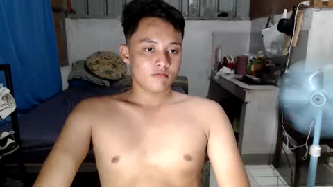johnny_bigcock69 online show from April 30, 10:22 am
