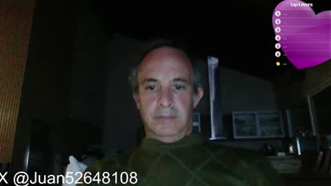 Snapshot of johnq_23 chatting on September 22, 12:33 am John online show from September 22, 12:33 am