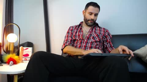 Snapshot of jonas_beard1 chatting on January 27, 7:46 pm  JONAS BEARD  online show from January 27, 7:46 pm