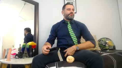  JONAS BEARD  online show from November 6, 7:39 pm