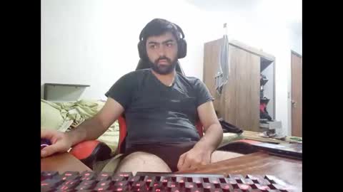 jonasf2525 online show from December 4, 4:19 am