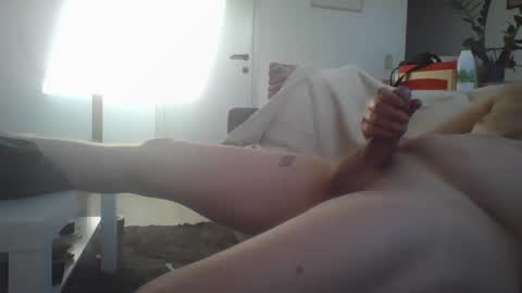 jonesyyy_big online show from May 1, 5:32 am