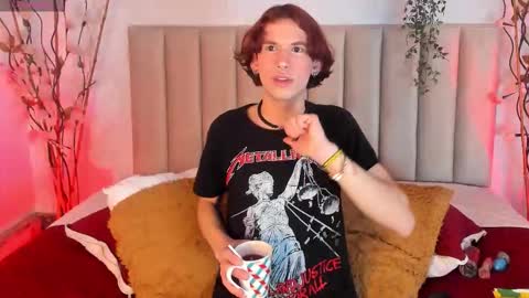 jonny_gilbert online show from December 14, 1:51 pm