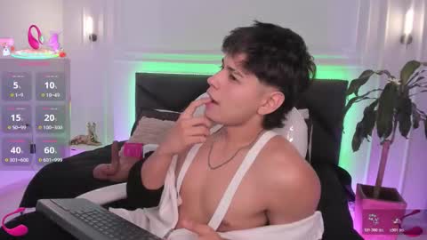 JORDAN online show from October 31, 9:51 pm