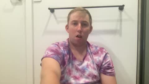 Snapshot of jorddiickzilla chatting on January 18, 1:18 pm jorddiickzilla online show from January 18, 1:18 pm