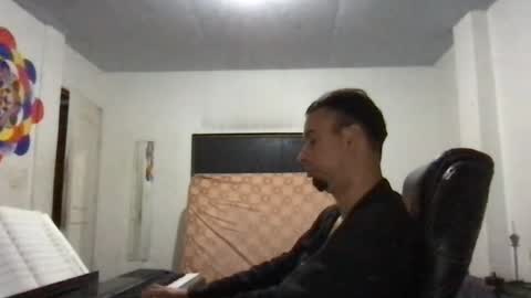 jose1234563 online show from August 1, 1:26 am