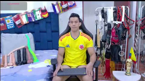 jose_rumbero91 online show from July 7, 11:47 am