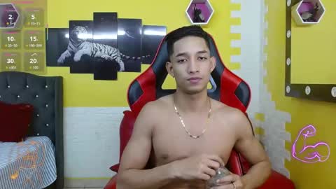 jose_sexycumm online show from December 19, 7:44 pm