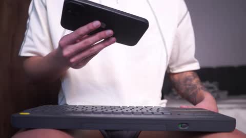 Josep online show from February 23, 10:33 pm