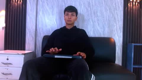 Joseph Gonzalez online show from January 5, 7:39 pm