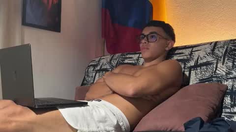 Im Jouliano online show from November 12, 11:09 pm