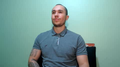 Snapshot of juan__jimenez chatting on February 18, 10:38 am Juan online show from February 18, 10:38 am