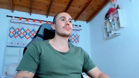 Snapshot of juan__jimenez chatting on March 4, 9:40 am Juan online show from March 4, 9:40 am