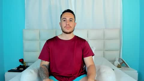 Snapshot of juan__jimenez chatting on October 14, 11:23 pm Juan online show from October 14, 11:23 pm