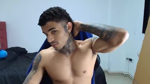 juan_gomez_1 online show from December 18, 9:05 am