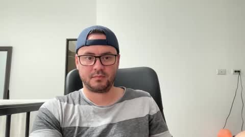 juanchom online show from March 31, 3:58 pm