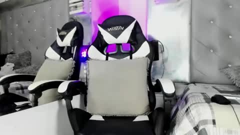 Juan Diego Uribe online show from January 18, 7:26 pm