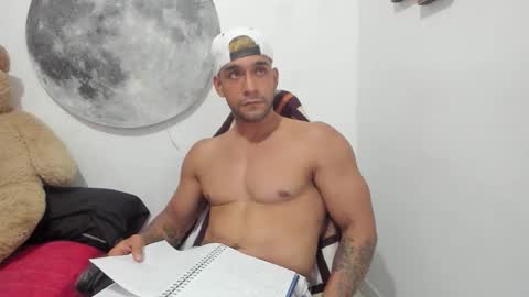 Juanes online show from February 21, 8:54 pm