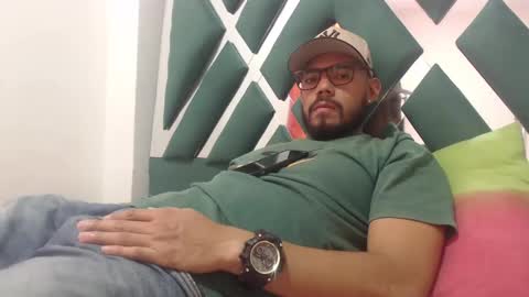 Snapshot of juanfe_style chatting on September 20, 8:31 pm juanfe_style online show from September 20, 8:31 pm