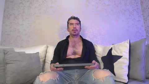 Juan k online show from November 26, 2:09 pm