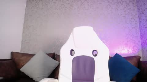 Juan k online show from April 8, 3:18 am