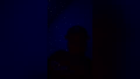 juanpablovg22 online show from April 24, 4:04 am