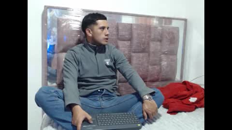 juanperez1999777 online show from September 29, 9:54 pm