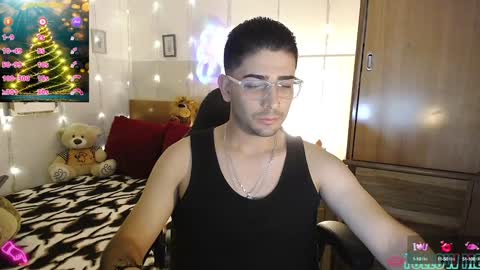 Julian online show from December 3, 3:07 am