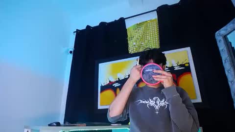 jullian online show from March 21, 10:36 pm