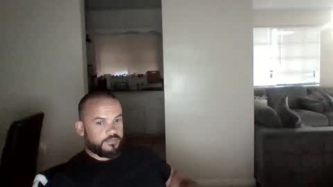 Snapshot of juln489 chatting on January 8, 12:05 pm juln489 online show from January 8, 12:05 pm