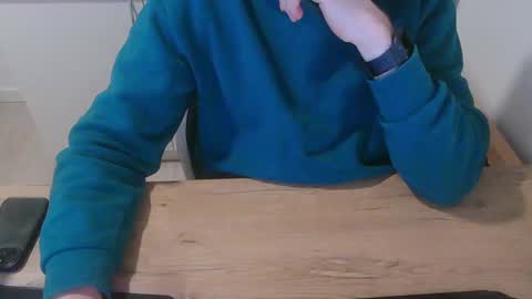 Snapshot of junk2711 chatting on February 9, 7:30 pm junk2711 online show from February 9, 7:30 pm