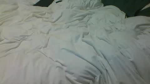 justbeing000000 online show from June 27, 4:26 am
