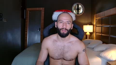 Justin online show from December 29, 7:22 pm