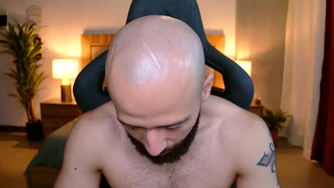 Justin online show from January 8, 11:15 am