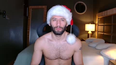 Justin online show from December 5, 10:23 am