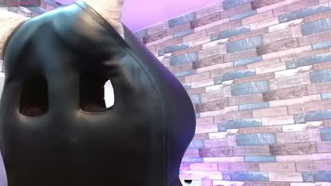  justin  online show from March 21, 11:58 am