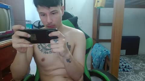 justin_taylor02 online show from October 12, 2:11 pm