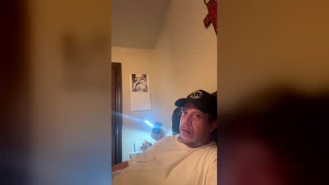 justinjohnson524 online show from April 21, 7:36 am